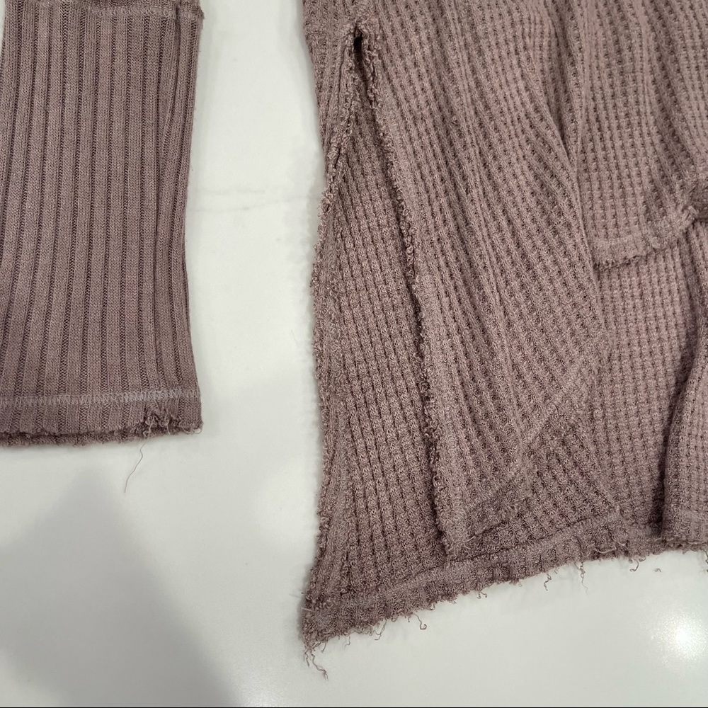 🎉HOST PICK🎉 NWOT Free People Taupe Drippy long sleeve waffle print thermal T - Picture 14 of 16